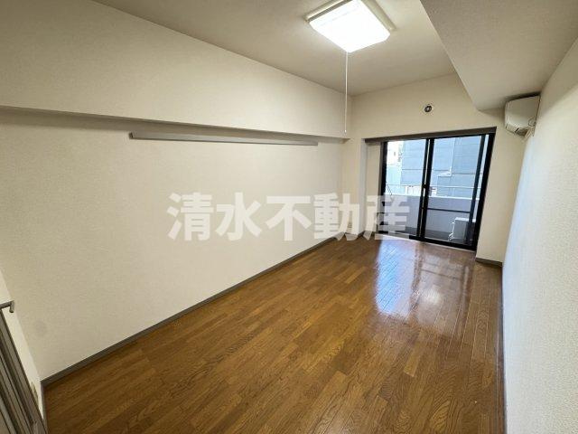 桜台駅5分マンションの寝室|画像は別部屋の参考写真となります。
詳細はお気軽にお問い合わせください。