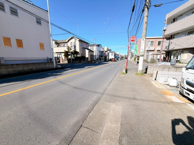 さいたま市見沼区東大宮6丁目の前面道路含む現地写真