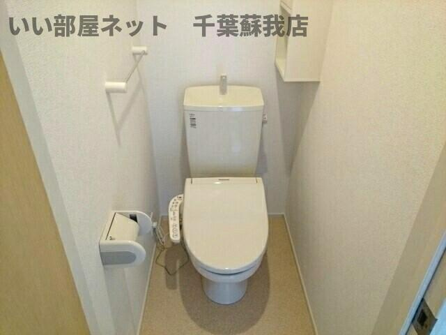 メゾン・カルム・シスのトイレ|落ち着いたトイレです