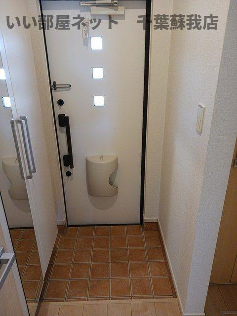 メゾン・カルム・シスの玄関|明るい玄関です