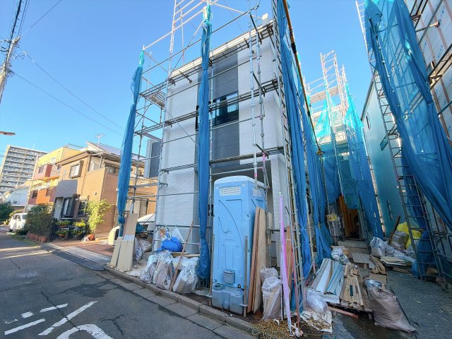 ハートフルタウン 浦和区針ヶ谷3丁目の前面道路含む現地写真