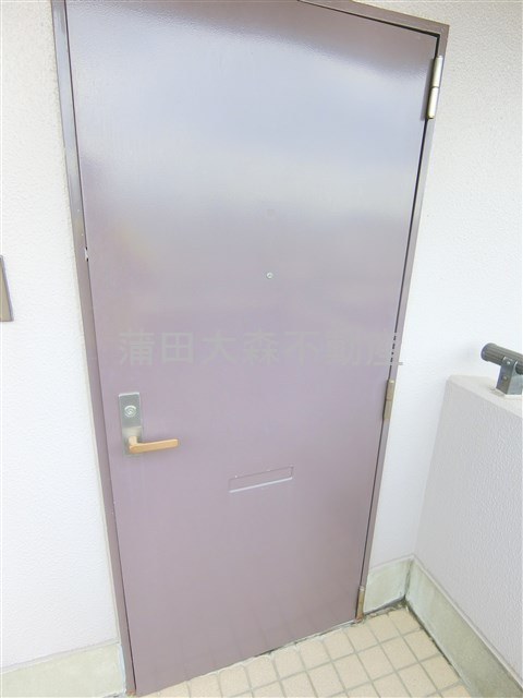 タートル仲六郷の玄関