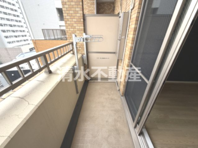 練馬駅徒歩3分マンションのバルコニー|画像は13F別部屋の参考写真となります