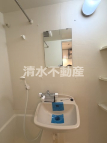 練馬駅徒歩3分マンションの洗面所|画像は別部屋の参考写真となります