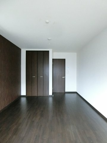 【洋室】 | Y's　Court