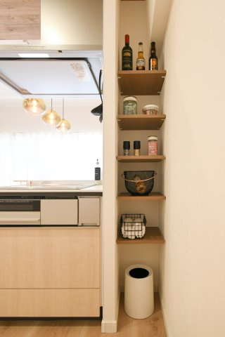 ーアルファシティ社ノ木ー3LDKー中古マンション　【門司区　中古マンション】のその他|キッチン横にも便利な収納♪【門司区　中古マンション】