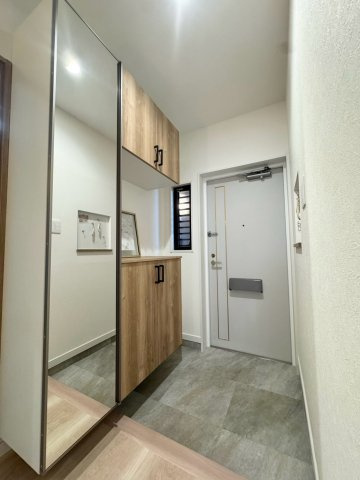 ーアルファシティ社ノ木ー3LDKー中古マンション　【門司区　中古マンション】のその他|玄関ドアの内側も綺麗に施工されています♪【門司区　中古マンション】