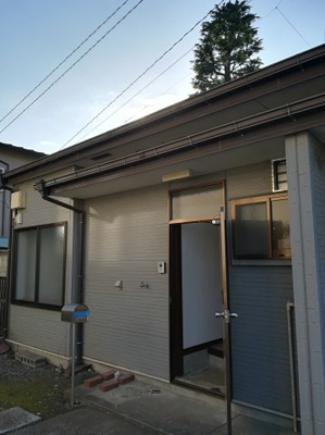 【外観】 | ワコンハウス | 平屋建て　洗濯機置き場は玄関横（外）になります。
