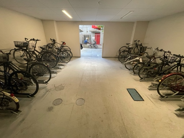 【駐車場】