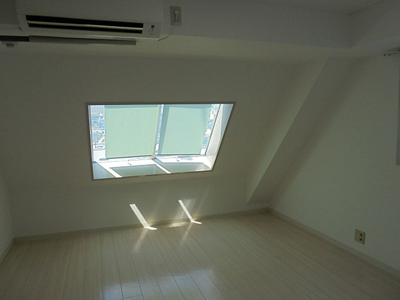 神戸市東灘区住吉南町５丁目の賃貸マンションの居間・リビング