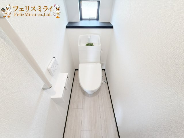 北須磨タウン　H-1号棟のトイレ|◎本日ご見学可能です♪
◎当社限定！ご成約特典キャンペーン実施中♪
◎住宅ローンに自信有♪
◎地元スタッフが対応致します♪