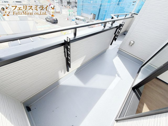 北須磨タウン　H-1号棟のバルコニー|◎本日ご見学可能です♪
◎当社限定！ご成約特典キャンペーン実施中♪
◎住宅ローンに自信有♪
◎地元スタッフが対応致します♪