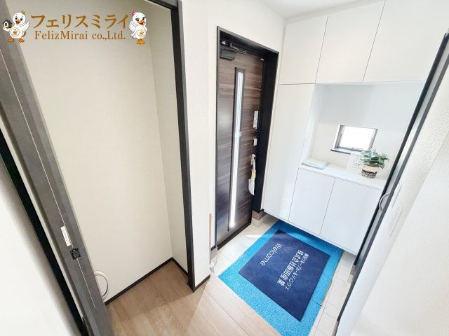 北須磨タウン　H-1号棟の玄関|◎本日ご見学可能です♪
◎当社限定！ご成約特典キャンペーン実施中♪
◎住宅ローンに自信有♪
◎地元スタッフが対応致します♪