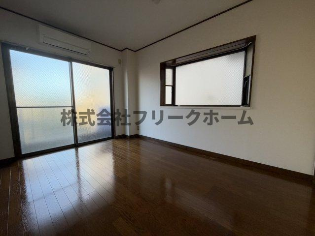 三鷹市井口３丁目の賃貸マンションの寝室