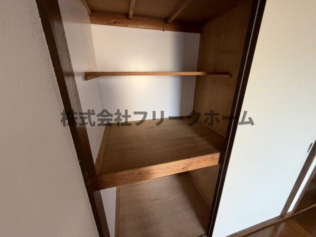 三鷹市井口３丁目の賃貸マンションの収納