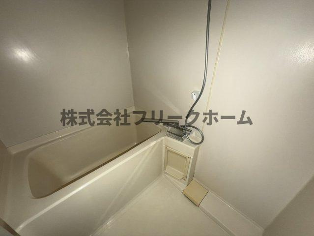 三鷹市井口３丁目の賃貸マンションの浴室