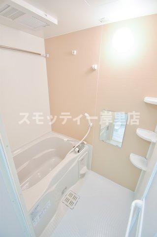 フジパレス中加賀屋Ⅵ番館の浴室