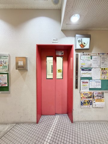 アミング潮江のロビー