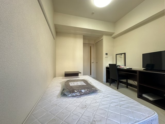 【寝室】プレサンスみなと元町駅前