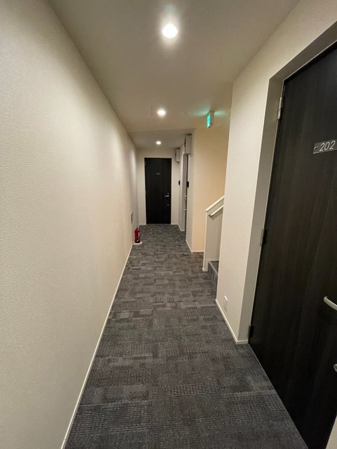 コンフォートハウスのロビー|内廊下です
