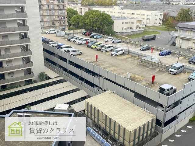 京都桂川つむぎの街グランスクエアの駐車場