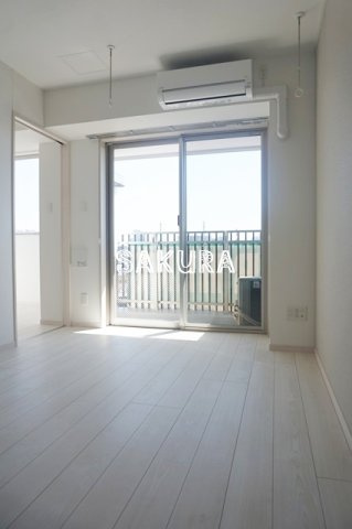 【居間・リビング】 | KDXレジデンス天王町 | 使いやすい形の為、レイアウトを楽しめます♪
