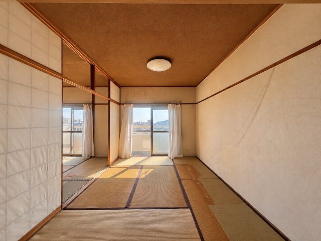 西一社第二団地101号棟西の和室|続き間でつなげて使える居室。リフォームで自分好みの空間に！