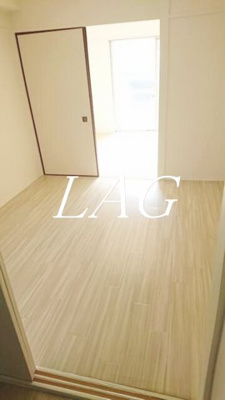 【居間・リビング】 | 日新マンション | 洋室のお部屋です。