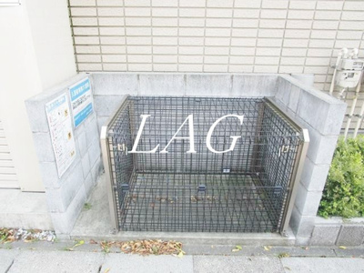 【その他共用部分】 | ベルリード春岡 | 共用ゴミ捨て場です。
