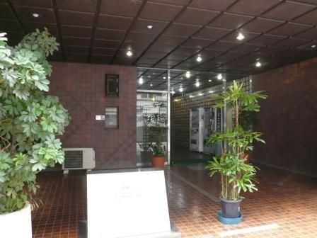 歌舞伎町ダイヤモンドパレスのエントランス
