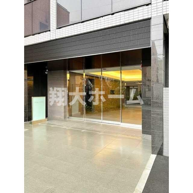 グランカーサ南千住のエントランス