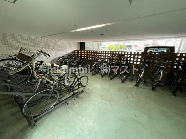 NORTHVILLAGE参番館の駐車場