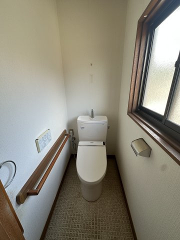 【トイレ】 | 豊富町一戸建 | トイレです