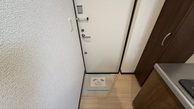アデライデ東浦和の玄関