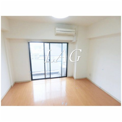 【居間・リビング】 | アソシエール千川 | 洋室のお部屋です。