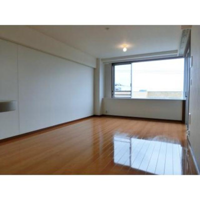 【居間・リビング】 | パークキューブ平和台 | ※写真は同タイプ住戸です。