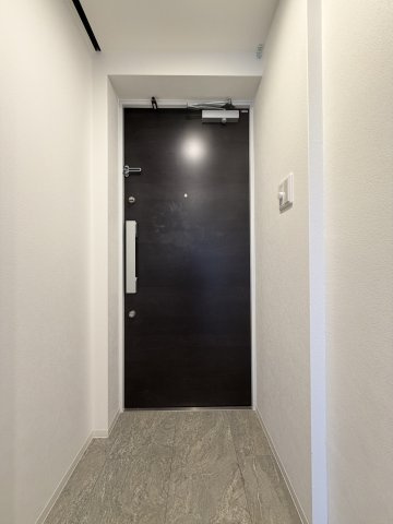 エスタジオ塚口の玄関