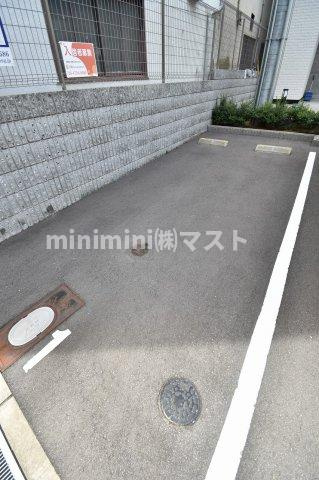 ジアコスモ大阪城南Ⅱの駐車場