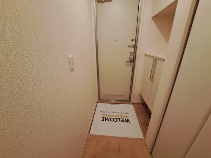 スカイヒル横濱六ッ川　B棟の玄関