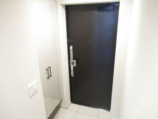 ラシュレ大阪同心の玄関