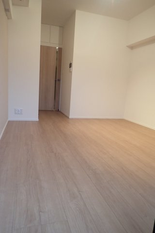 ステージグランデ新御徒町アジールコートの洋室
