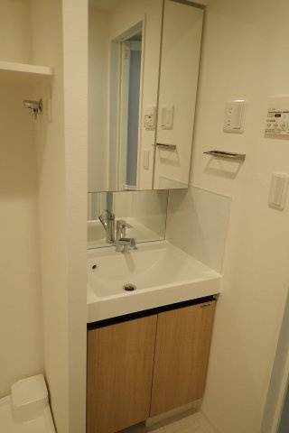 ステージグランデ新御徒町アジールコートの洗面所