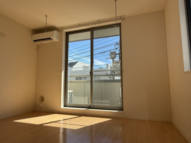 メゾン　イーハトーブの居間・リビング
