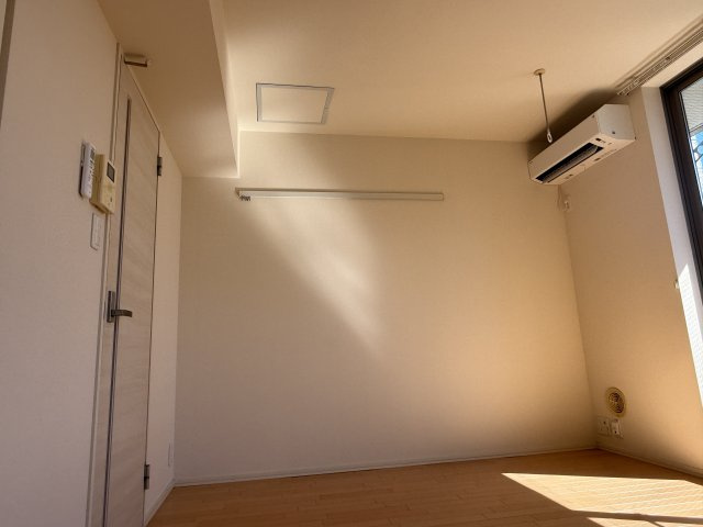 メゾン　イーハトーブの居間・リビング