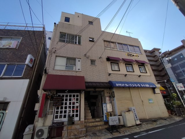吹田市千里山東２丁目の店舗事務所の外観