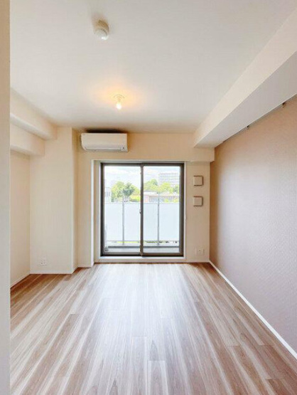 【居間・リビング】 | CORVAL大森 | 9.1帖のお部屋です。