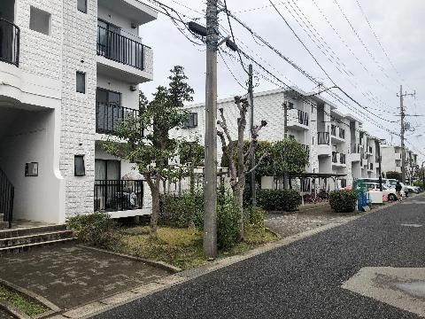 ロイヤルグリーン八千代５号棟の外観