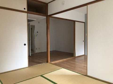 ロイヤルグリーン八千代５号棟の内装