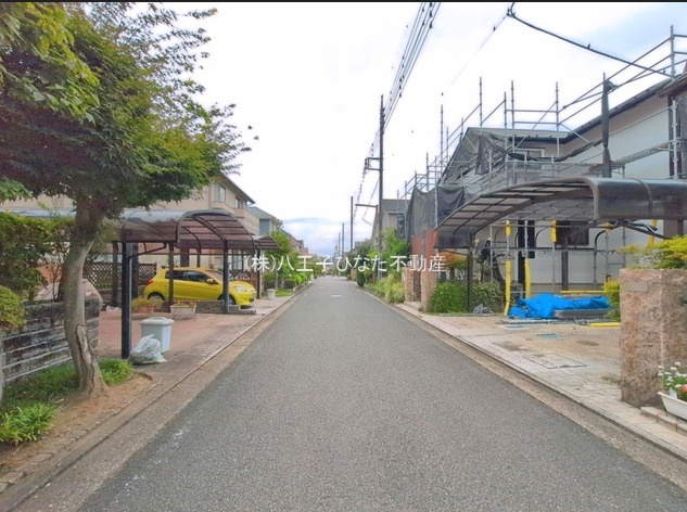 『八王子市中古戸建て』八王子市城山手２-21-13【仲介手数料無料】　八王子市城山手の前面道路含む現地写真|～仲介手数料無料☆八王子ひなた不動産～八王子市城山手　中古戸建