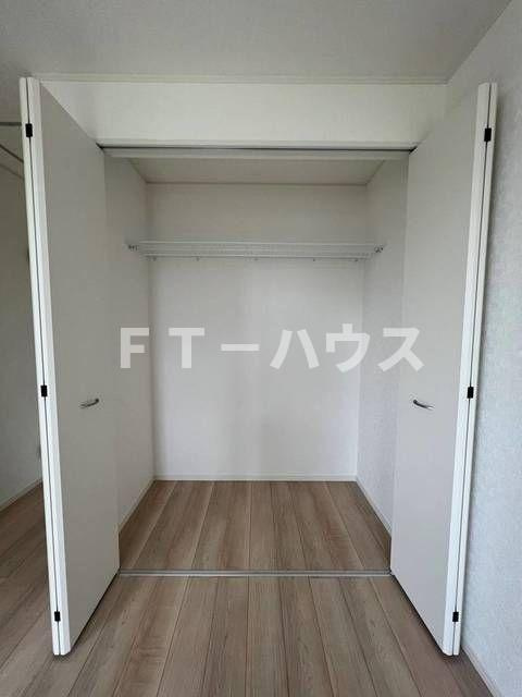 クレイドルガーデン八千代市麦丸第２　３号棟の収納